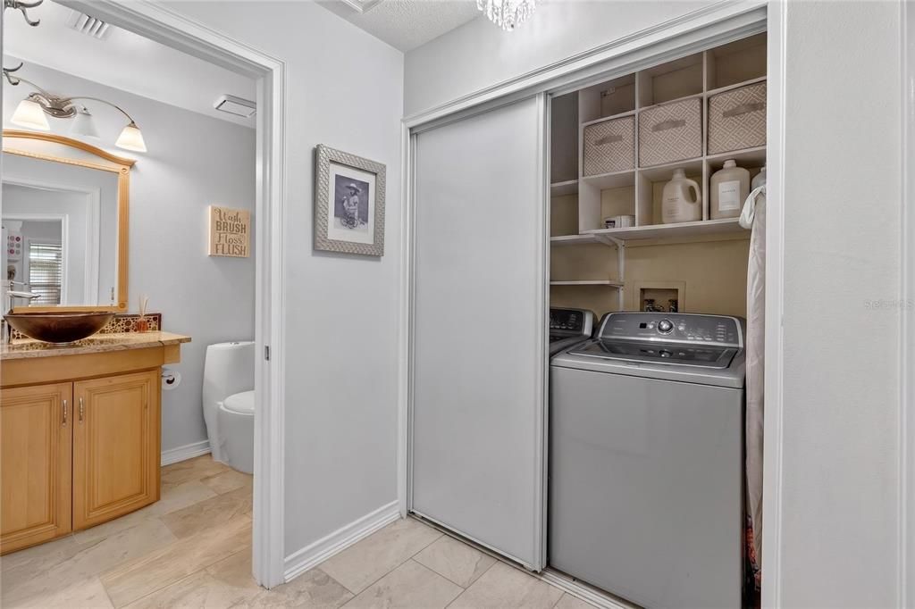 En Venta: $259,900 (2 camas, 2 baños, 1115 Pies cuadrados)