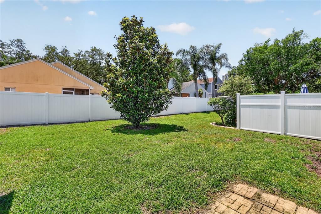 En Venta: $259,900 (2 camas, 2 baños, 1115 Pies cuadrados)