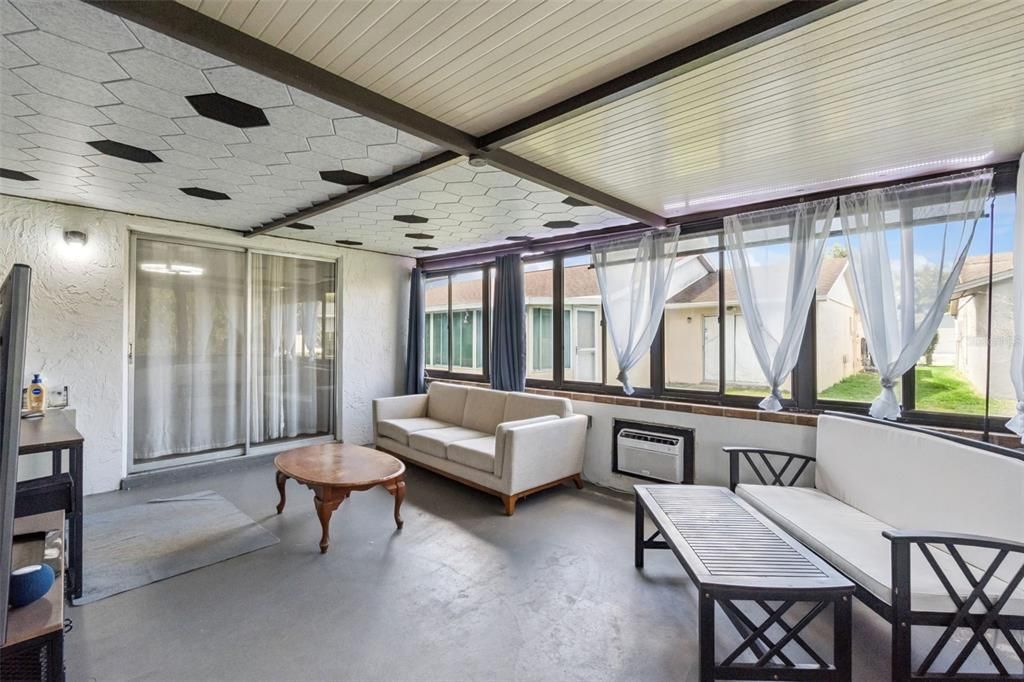 En Venta: $400,000 (3 camas, 2 baños, 1873 Pies cuadrados)