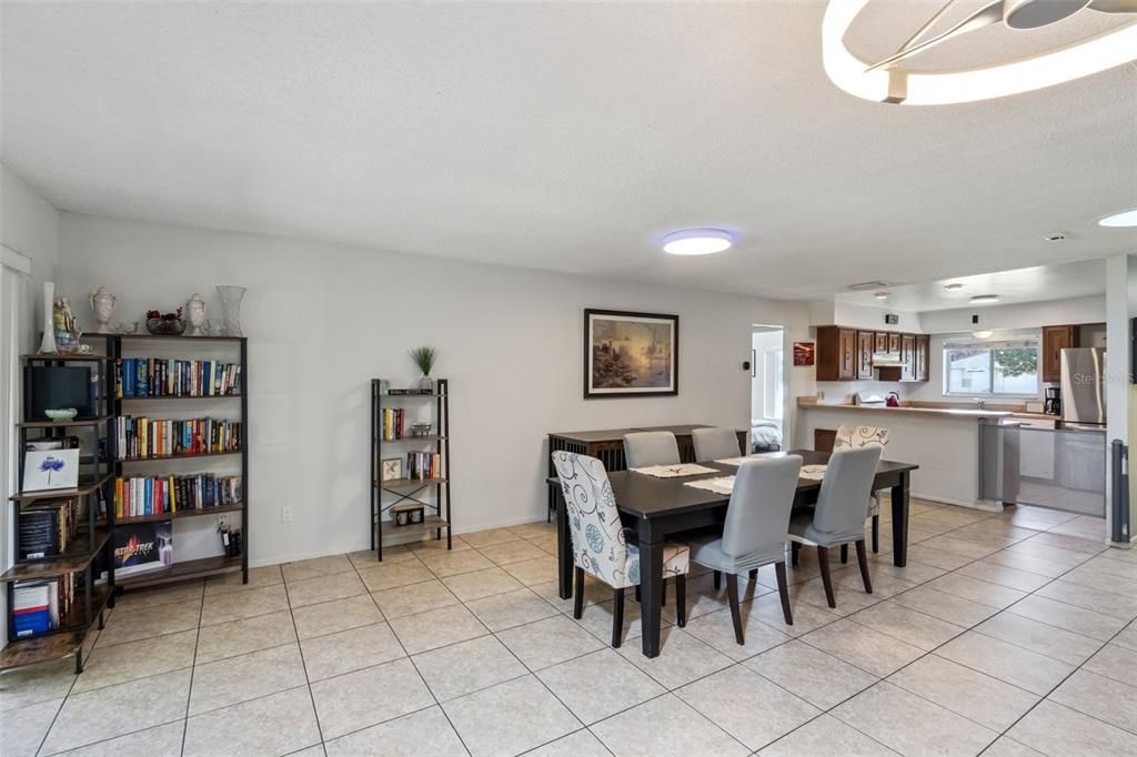 En Venta: $400,000 (3 camas, 2 baños, 1873 Pies cuadrados)