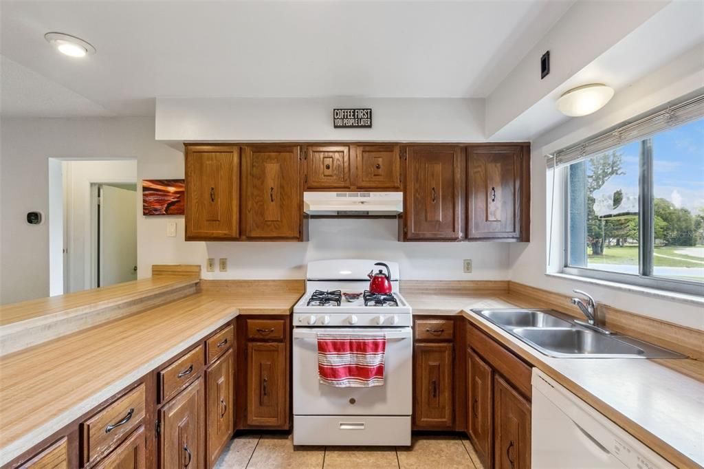 En Venta: $400,000 (3 camas, 2 baños, 1873 Pies cuadrados)