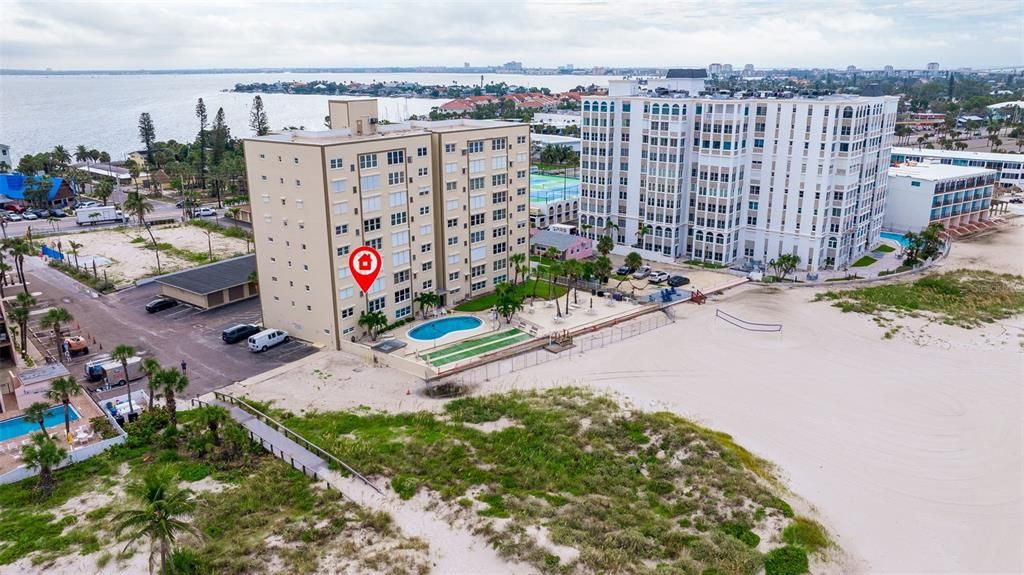 For Rent: $3,600 (2 beds, 2 baths, 1420 Square Feet)