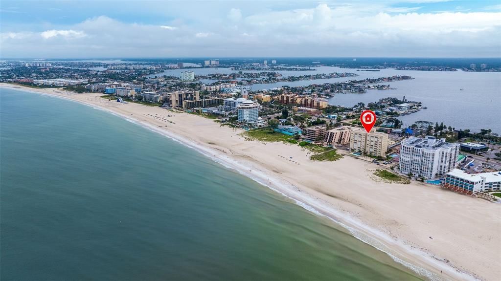 For Rent: $3,600 (2 beds, 2 baths, 1420 Square Feet)