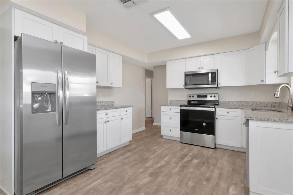 Active With Contract: $289,900 (3 beds, 2 baths, 1040 Square Feet)