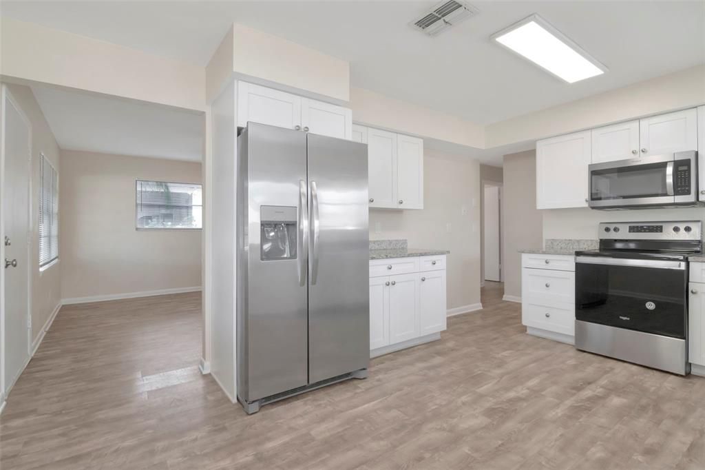 Active With Contract: $289,900 (3 beds, 2 baths, 1040 Square Feet)