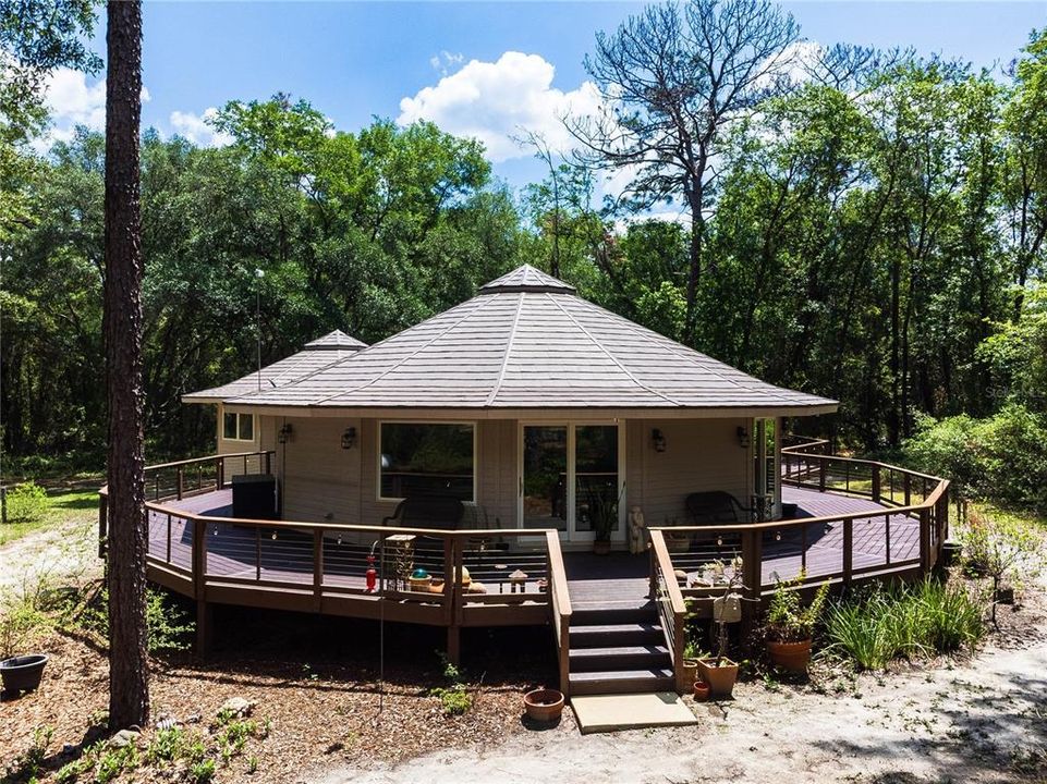 For Sale: $2,180,000 (3 beds, 2 baths, 2422 Square Feet)
