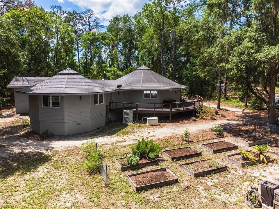 For Sale: $2,180,000 (3 beds, 2 baths, 2422 Square Feet)