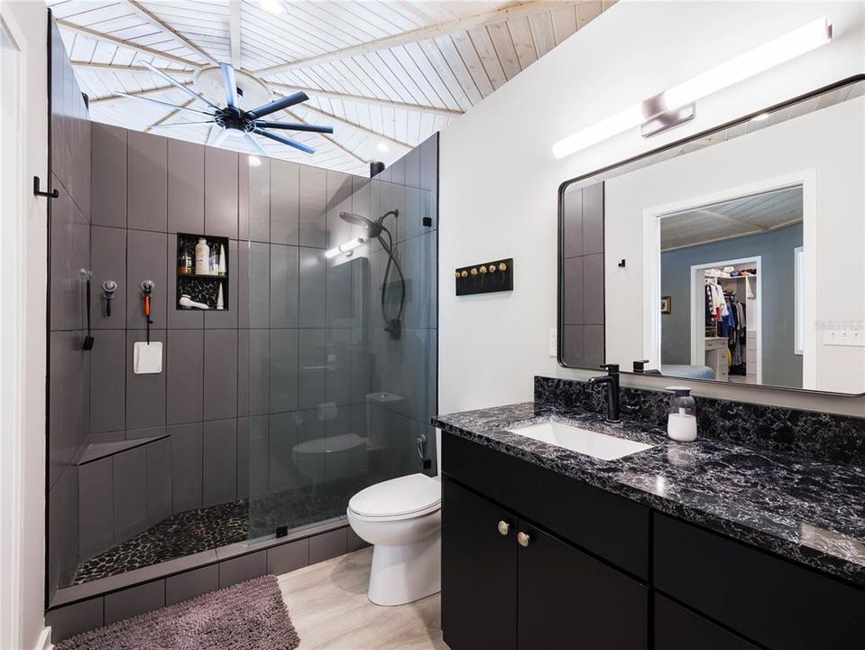 For Sale: $2,180,000 (3 beds, 2 baths, 2422 Square Feet)