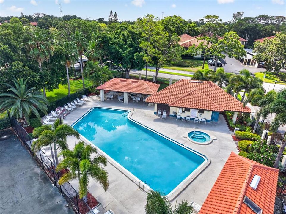 Active With Contract: $185,000 (1 beds, 1 baths, 750 Square Feet)