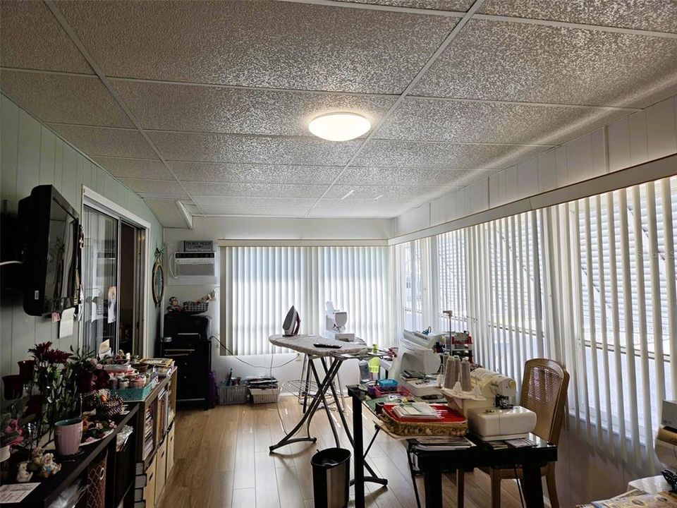 For Sale: $185,900 (2 beds, 2 baths, 1386 Square Feet)