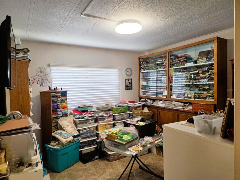 For Sale: $185,900 (2 beds, 2 baths, 1386 Square Feet)