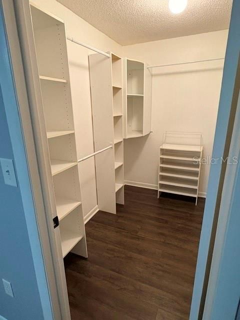 На продажу: $195,000 (2 спален, 2 ванн, 943 Квадратных фут)