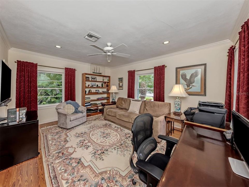 For Sale: $1,295,000 (2 beds, 2 baths, 1814 Square Feet)
