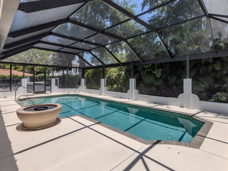 For Sale: $1,295,000 (2 beds, 2 baths, 1814 Square Feet)