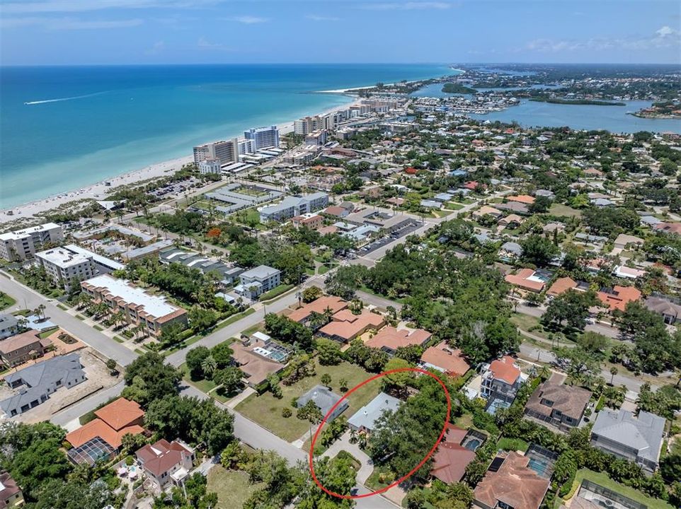 For Sale: $1,295,000 (2 beds, 2 baths, 1814 Square Feet)