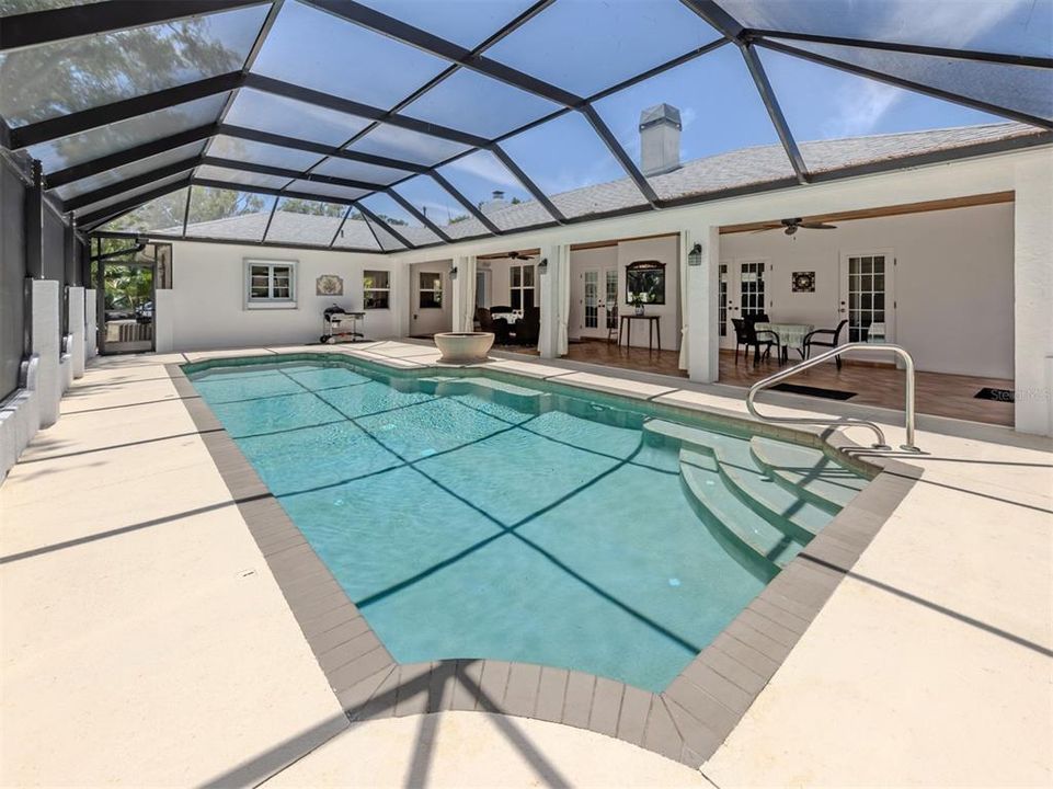 For Sale: $1,295,000 (2 beds, 2 baths, 1814 Square Feet)