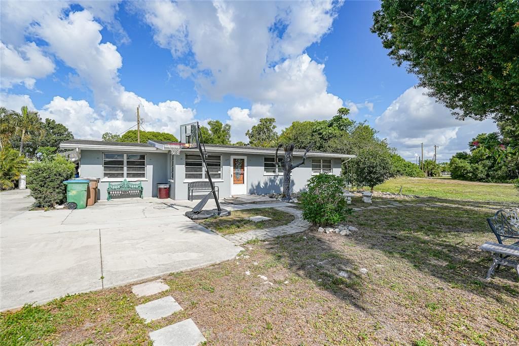 En Venta: $195,000 (3 camas, 1 baños, 1080 Pies cuadrados)