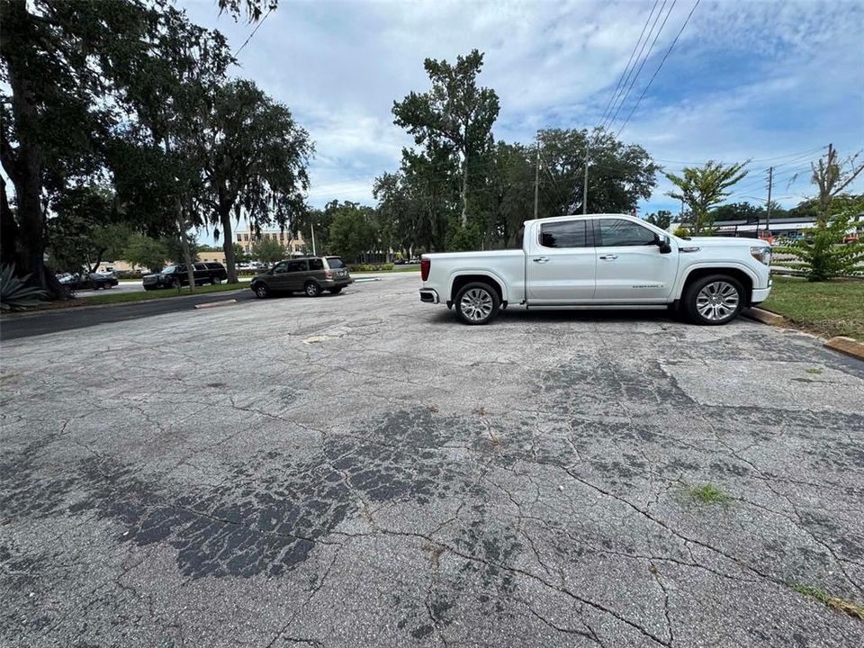 For Sale: $49,900 (0.09 acres)