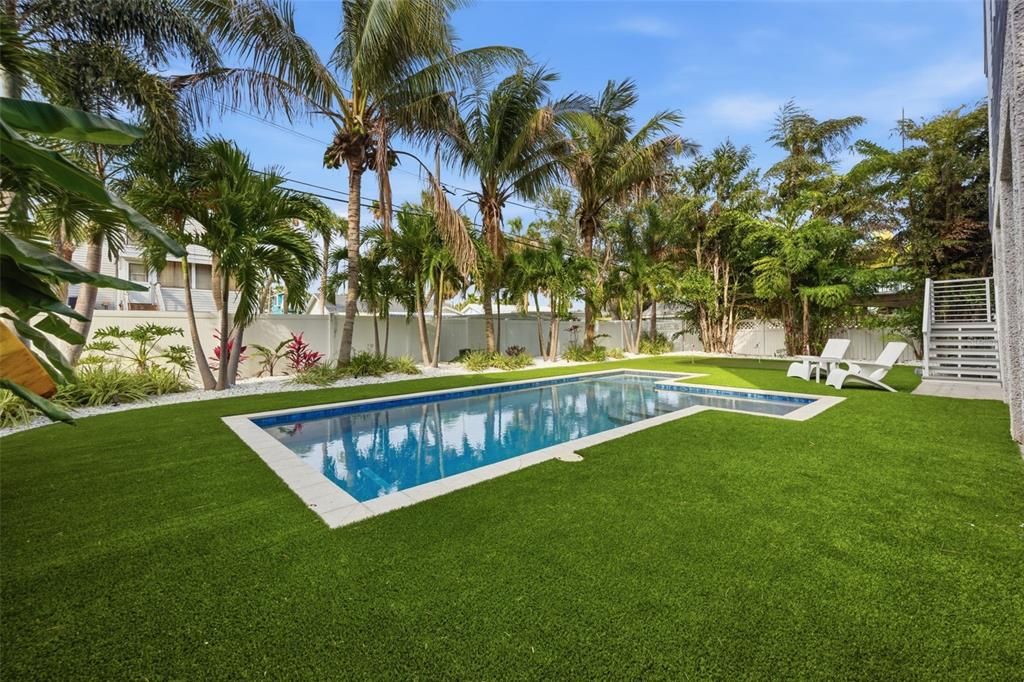 For Sale: $3,650,000 (4 beds, 4 baths, 3228 Square Feet)