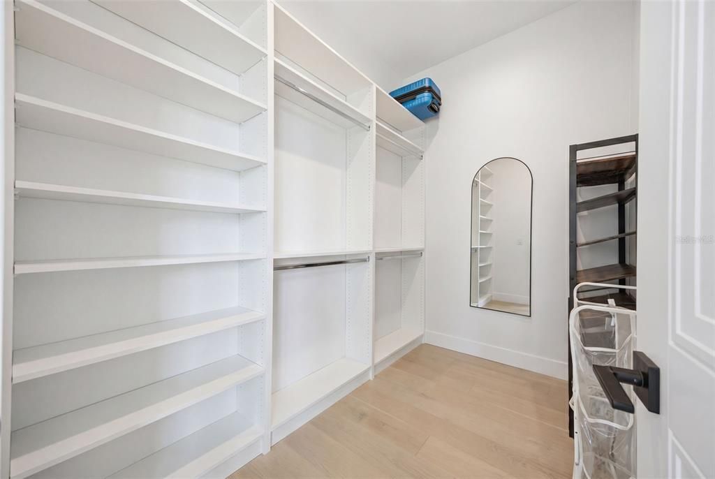 For Sale: $3,650,000 (4 beds, 4 baths, 3228 Square Feet)
