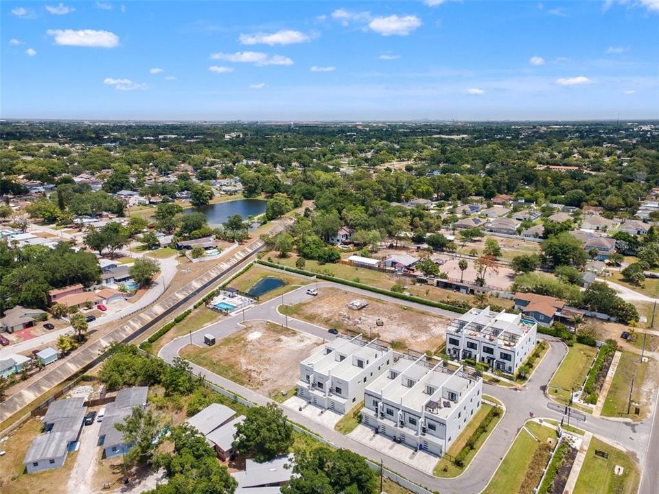En Venta: $700,000 (3 camas, 2 baños, 2392 Pies cuadrados)