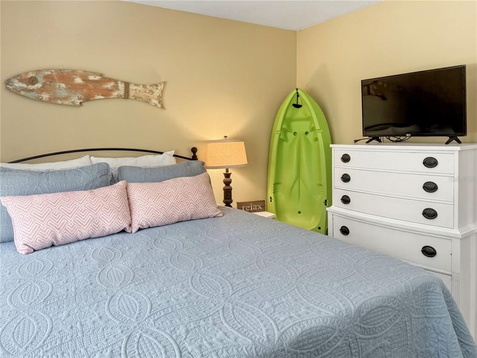 For Sale: $154,900 (1 beds, 1 baths, 480 Square Feet)