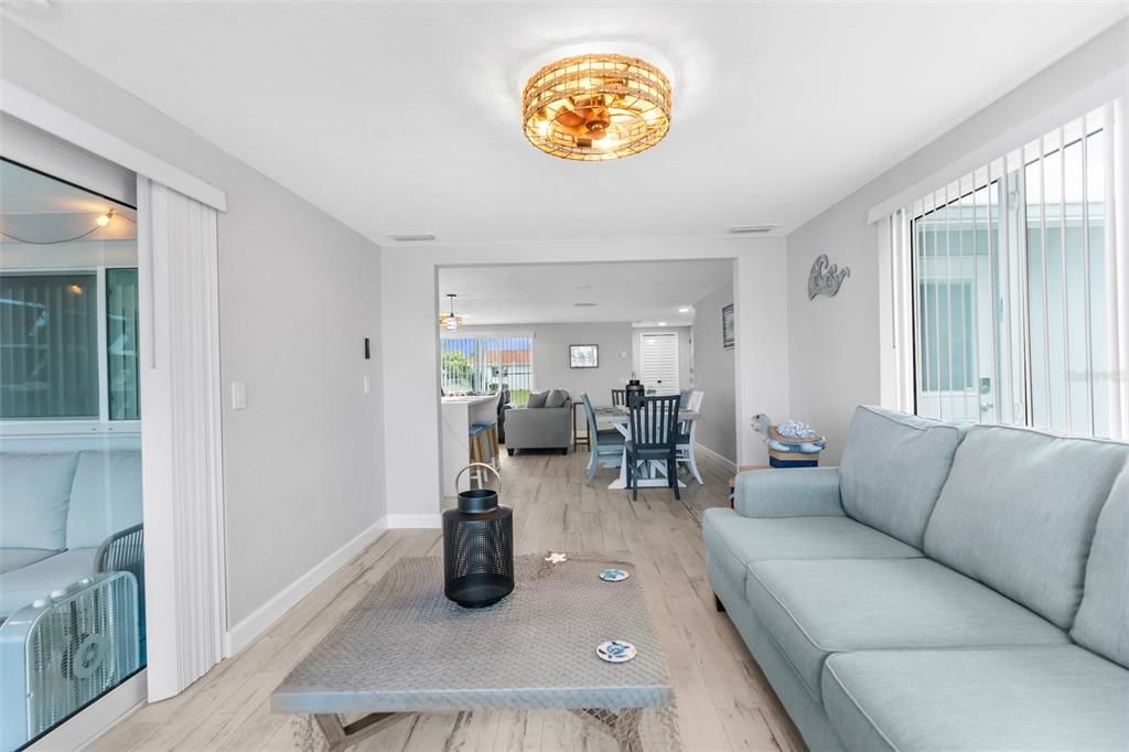 For Rent: $2,600 (2 beds, 2 baths, 1389 Square Feet)