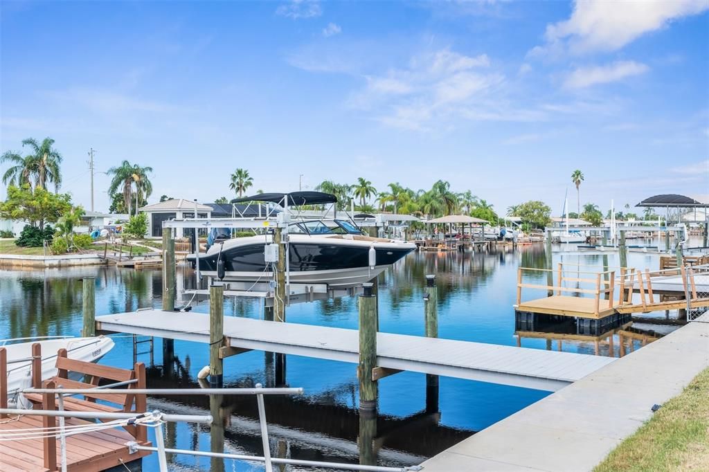 For Rent: $2,600 (2 beds, 2 baths, 1389 Square Feet)