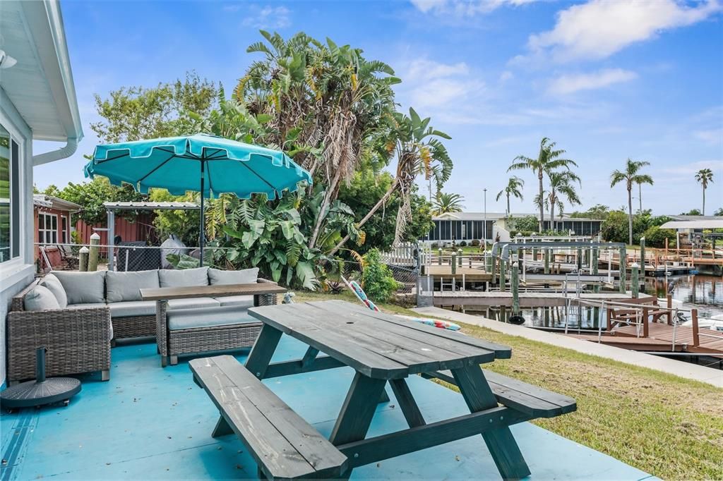 For Rent: $2,600 (2 beds, 2 baths, 1389 Square Feet)
