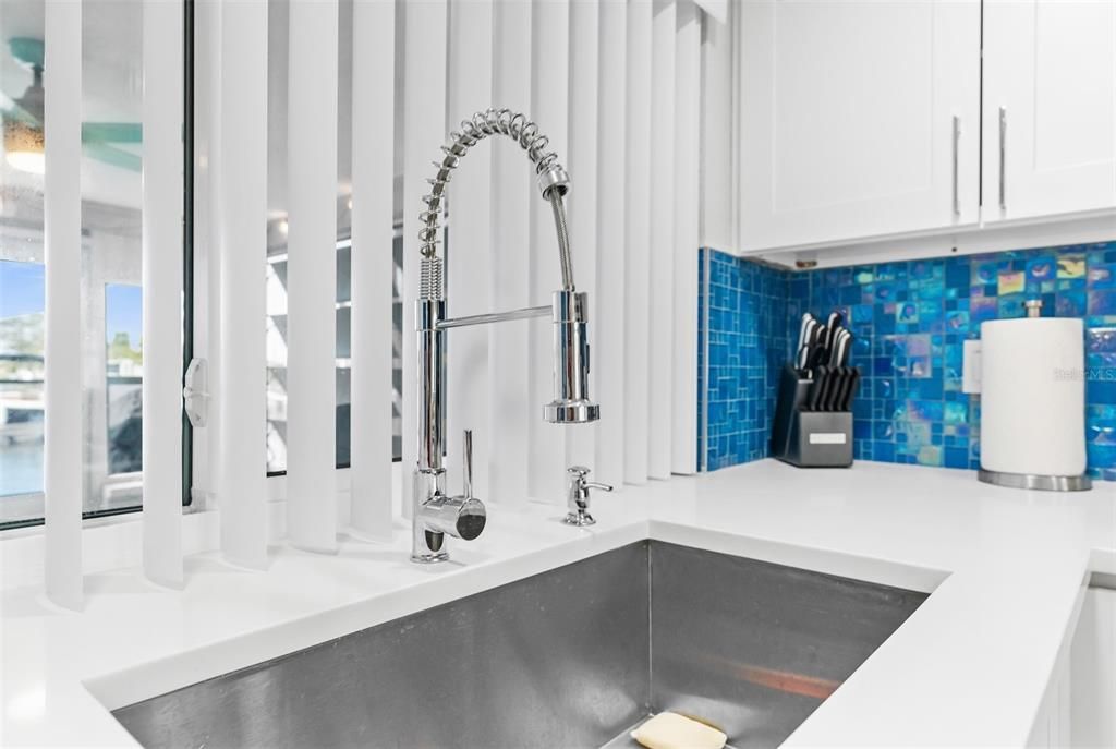 For Rent: $2,600 (2 beds, 2 baths, 1389 Square Feet)