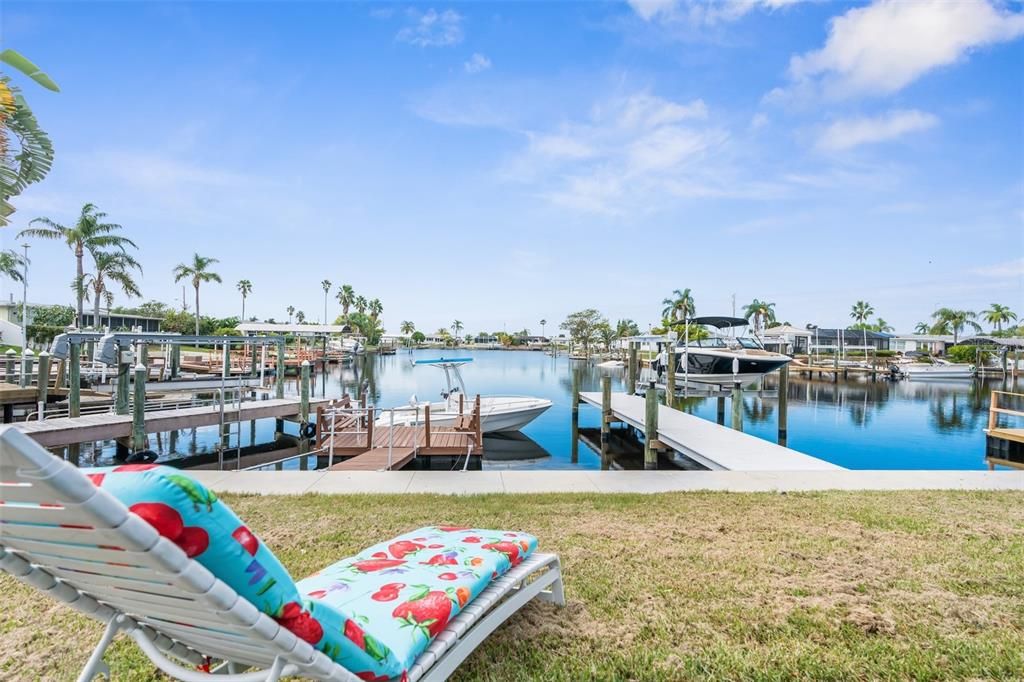 For Rent: $2,600 (2 beds, 2 baths, 1389 Square Feet)