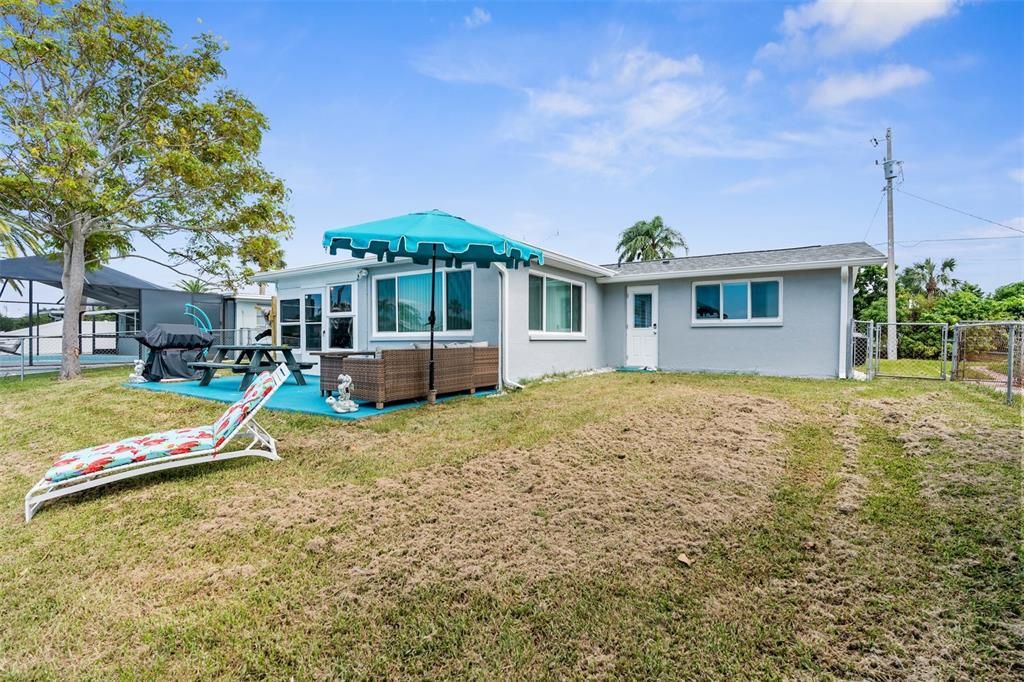 For Rent: $2,600 (2 beds, 2 baths, 1389 Square Feet)