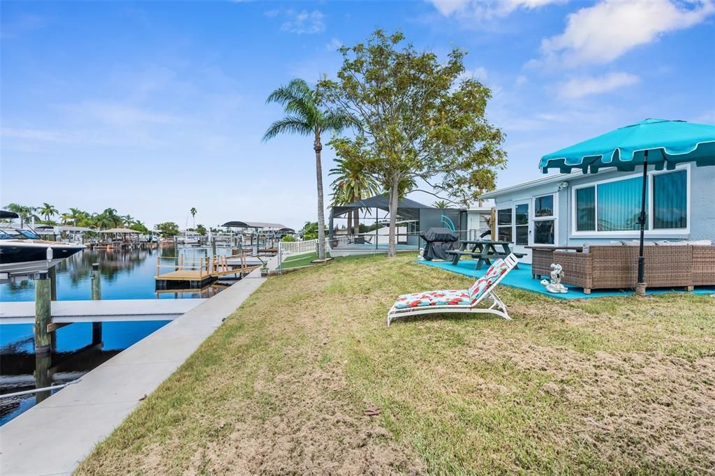 For Rent: $2,600 (2 beds, 2 baths, 1389 Square Feet)