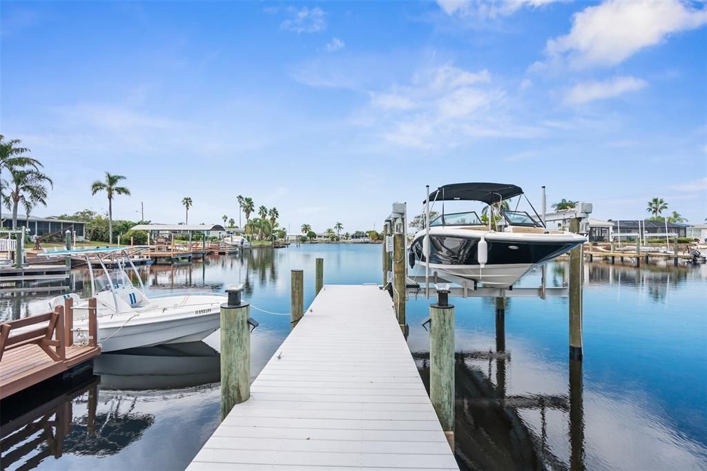 For Rent: $2,600 (2 beds, 2 baths, 1389 Square Feet)