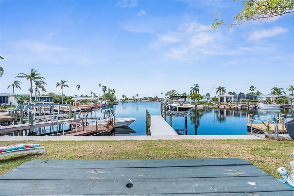 For Rent: $2,600 (2 beds, 2 baths, 1389 Square Feet)