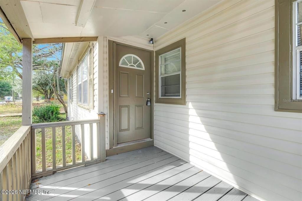 For Sale: $119,000 (3 beds, 1 baths, 970 Square Feet)