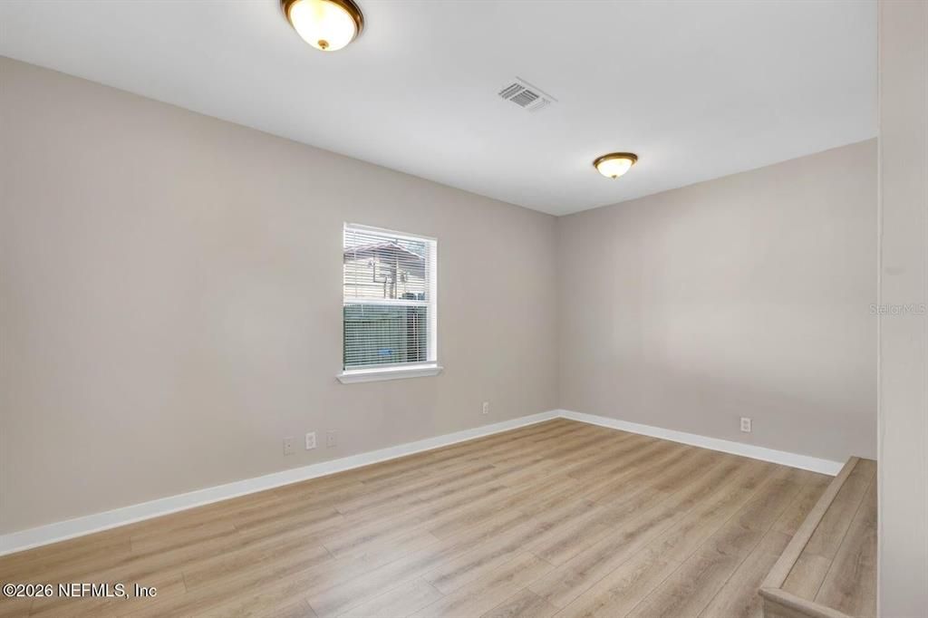 For Sale: $119,000 (3 beds, 1 baths, 970 Square Feet)