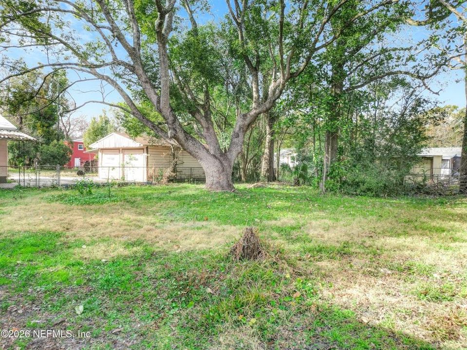 For Sale: $119,000 (3 beds, 1 baths, 970 Square Feet)
