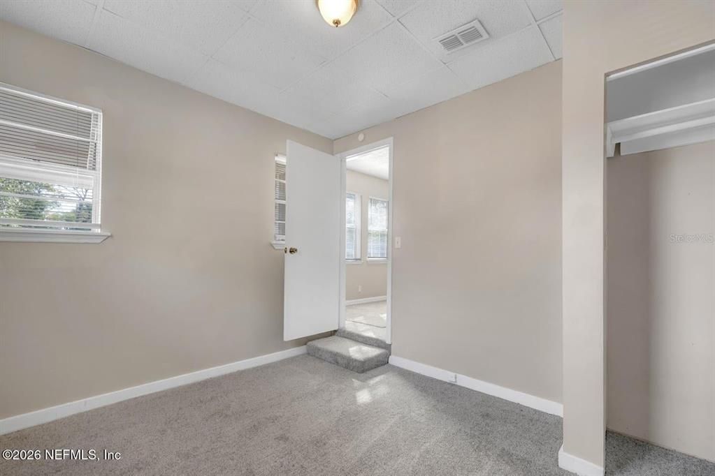 For Sale: $119,000 (3 beds, 1 baths, 970 Square Feet)