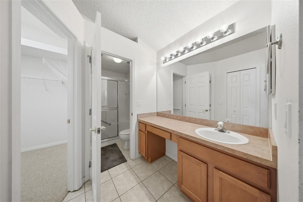 Activo con contrato: $325,000 (2 camas, 2 baños, 1572 Pies cuadrados)