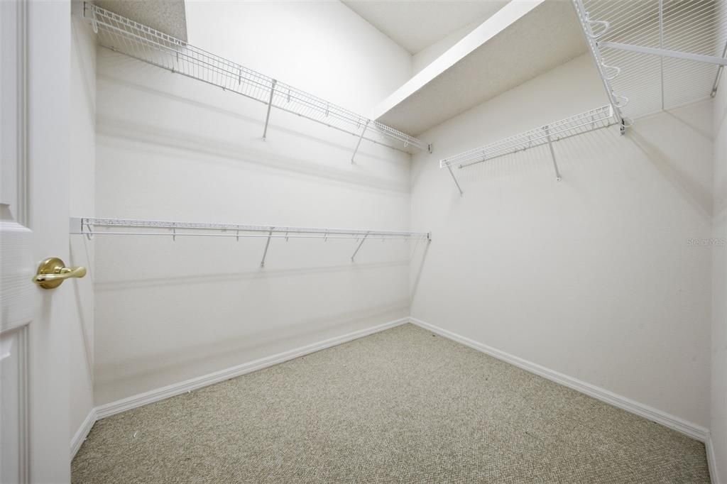 Activo con contrato: $325,000 (2 camas, 2 baños, 1572 Pies cuadrados)