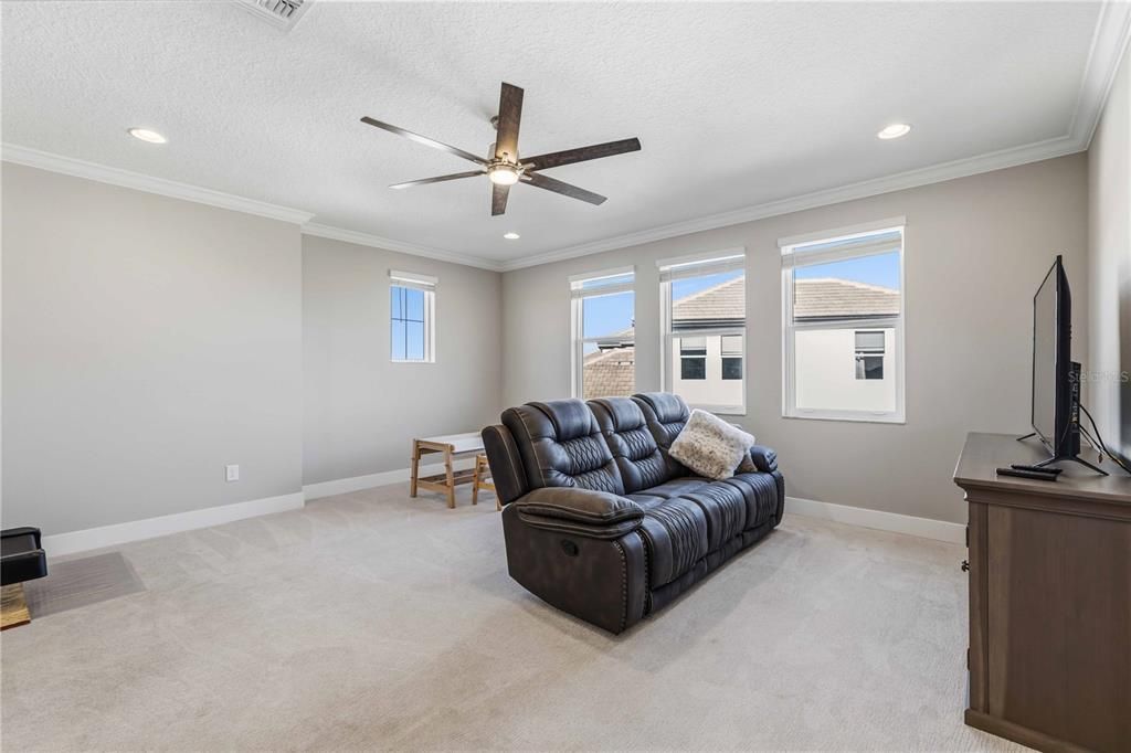 For Rent: $8,000 (5 beds, 4 baths, 3707 Square Feet)