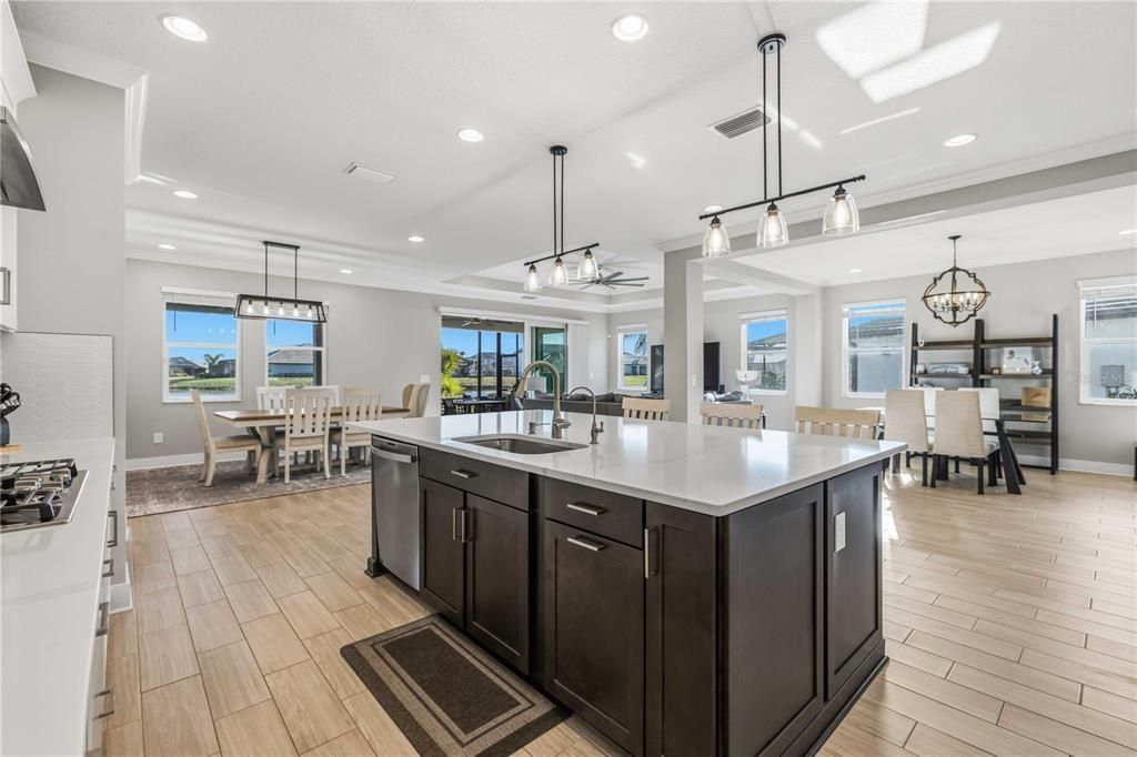 For Rent: $8,000 (5 beds, 4 baths, 3707 Square Feet)
