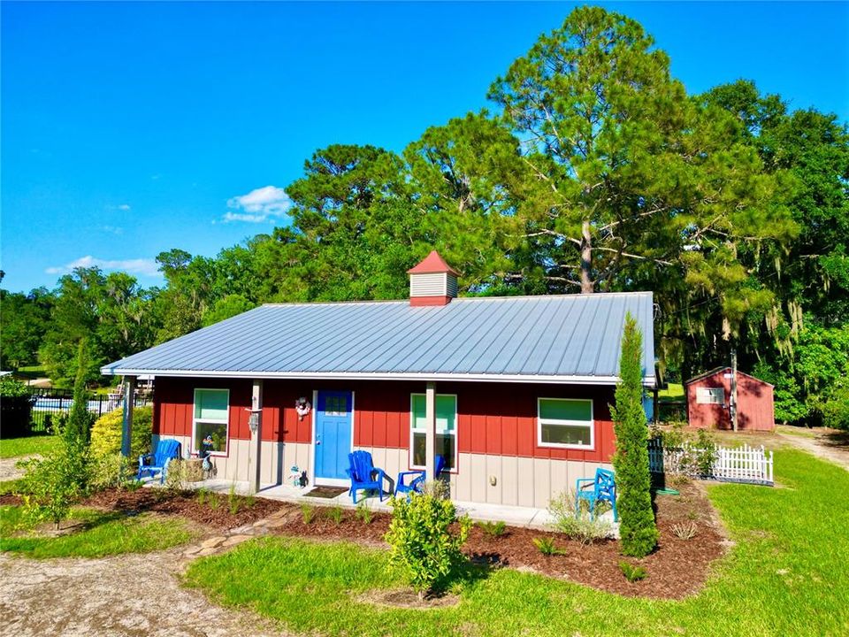 For Sale: $369,900 (2 beds, 2 baths, 1080 Square Feet)