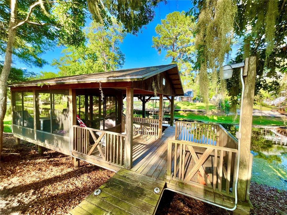 For Sale: $369,900 (2 beds, 2 baths, 1080 Square Feet)