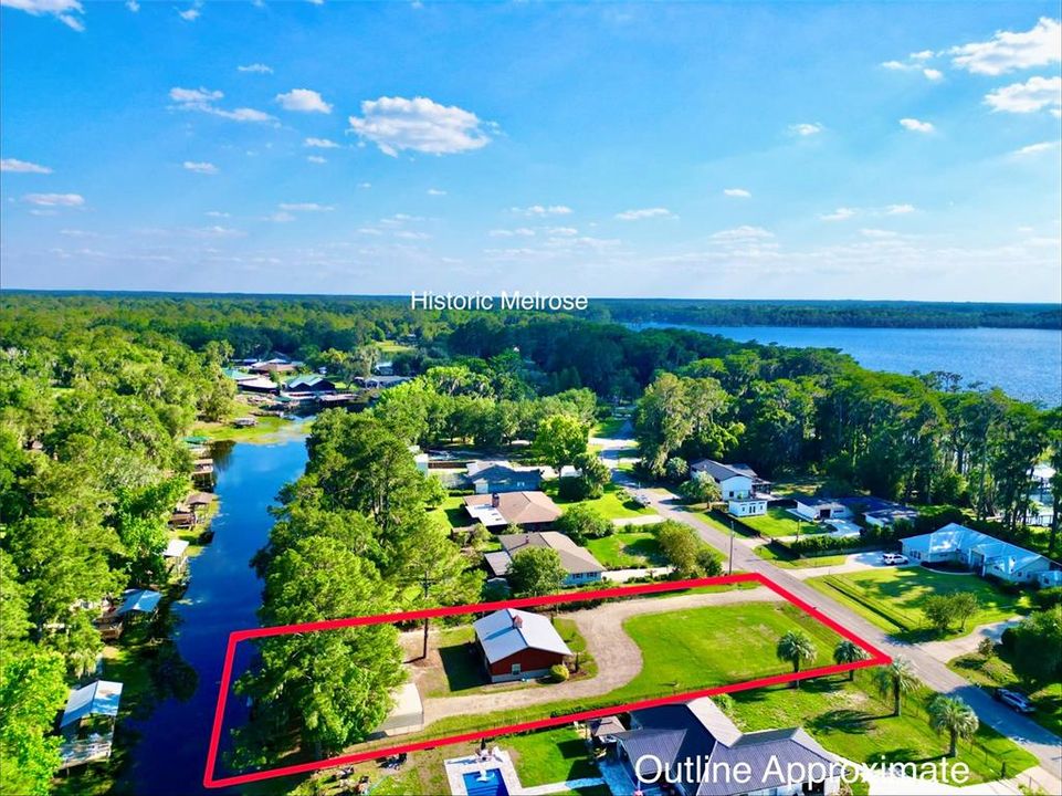 For Sale: $369,900 (2 beds, 2 baths, 1080 Square Feet)