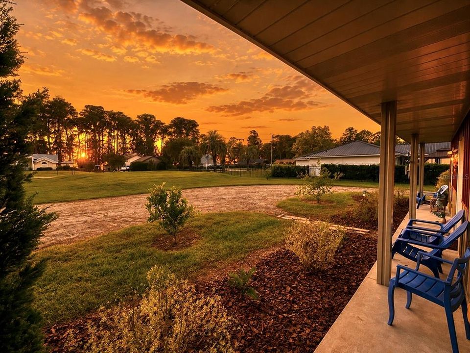 For Sale: $369,900 (2 beds, 2 baths, 1080 Square Feet)