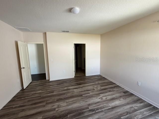 For Sale: $242,500 (3 beds, 2 baths, 1471 Square Feet)