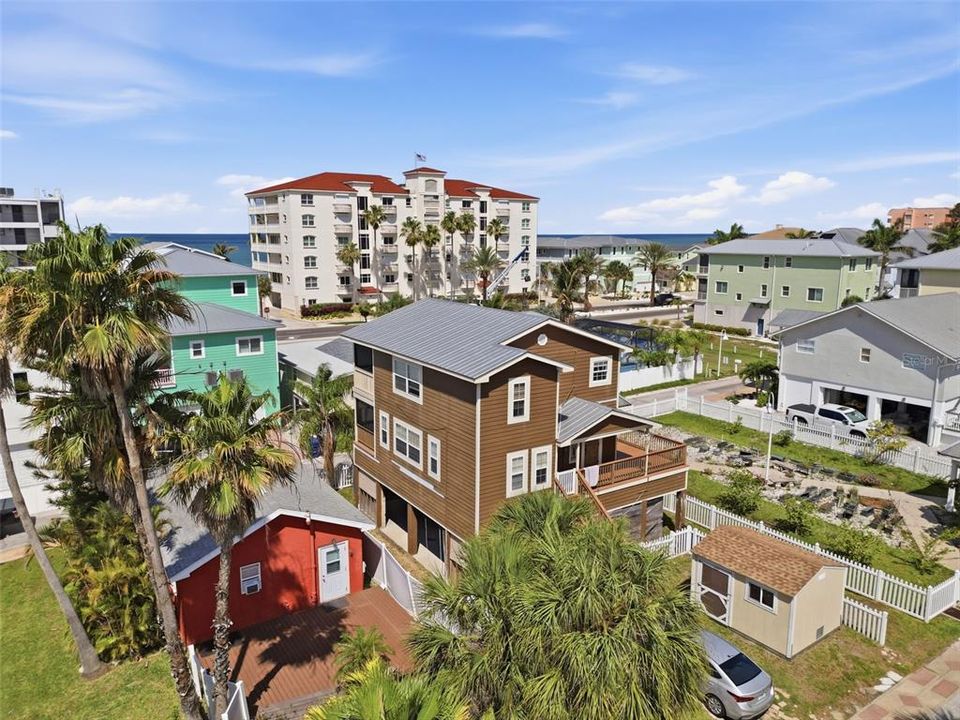 For Sale: $649,900 (2 beds, 2 baths, 1364 Square Feet)