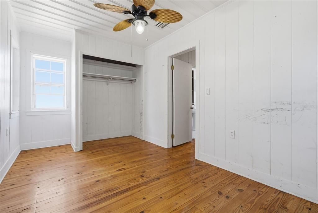 For Sale: $649,900 (2 beds, 2 baths, 1364 Square Feet)